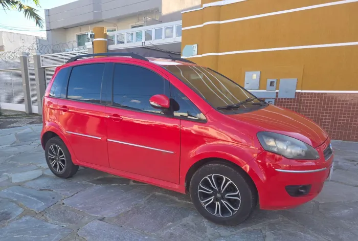 Fiat Idea Sporting 1.8 Flex 16V 5P 2011
