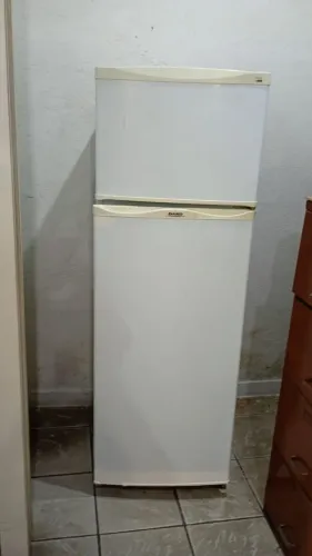 Geladeira frosfree 110 wts