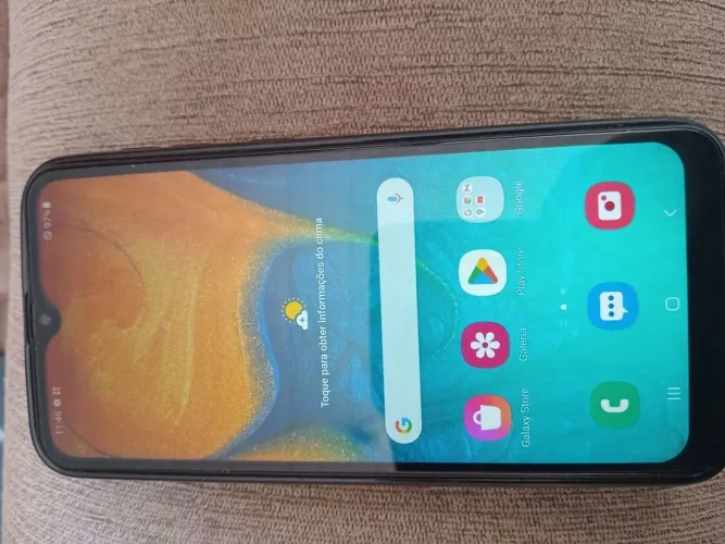 Vendo celular SamsungA30 top em ótimo estado...eu sou de Curitiba pr