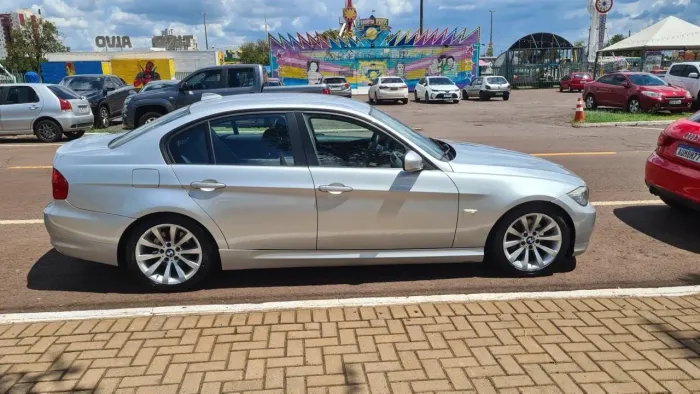 BMW 320I A 2011