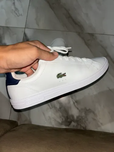 Tênis Lacoste Graduate Pro