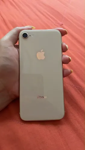 iPhone 8