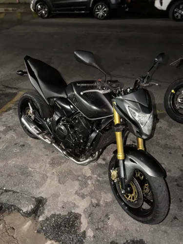 Vendo ou troco por carro ou moto de menor valor com volta