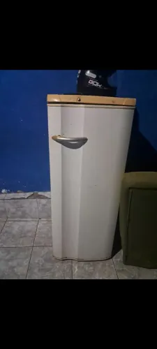 Vendo geladeira funcionando