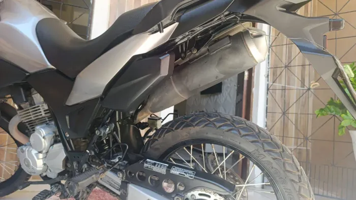 XRE 300 EXTRA 