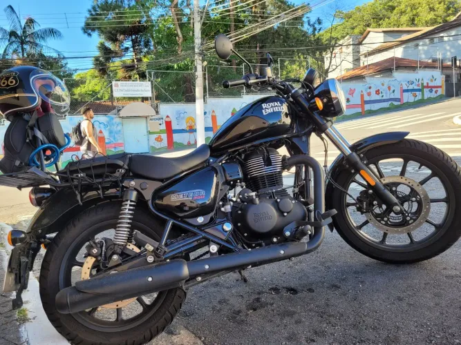 Meteor 350 Firebal Black