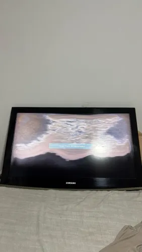 Vento Tv Samsung 40 polegadas ? bom pra retirada de peças?