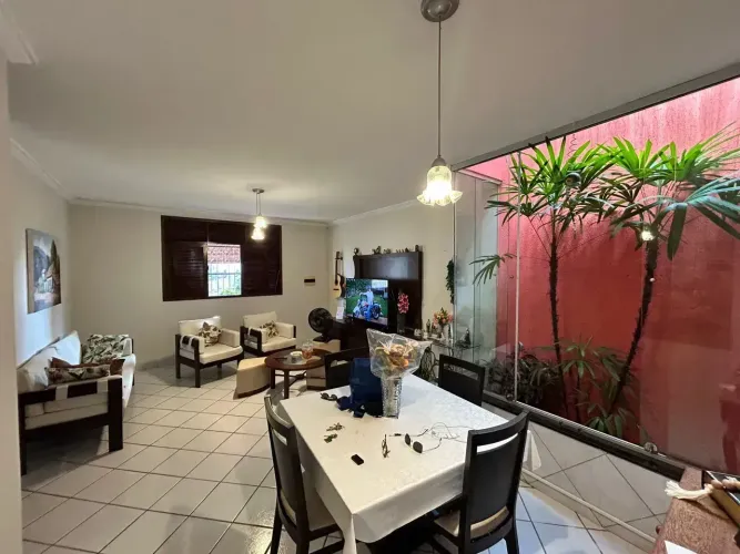 Imóvel para venda possui 97 metros quadrados com 3 quartos em Cidade Cruzeiro do Sul - Suz