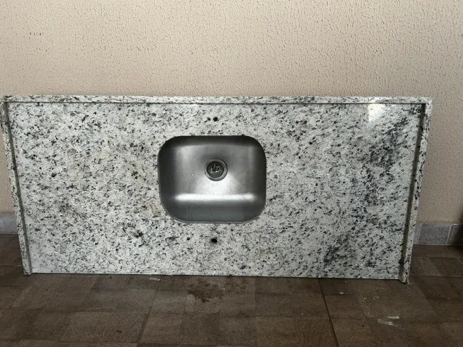 Pia de Cozinha Granito 140CM Cuba simples