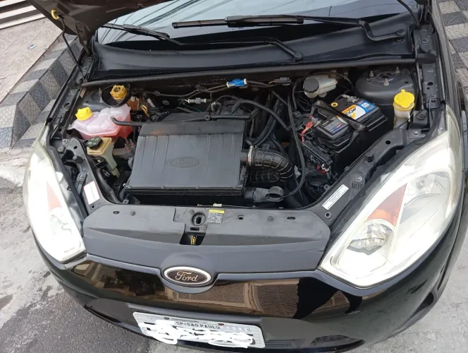 Ford Fiesta Sed. 1.6 8V Flex 4P 2012