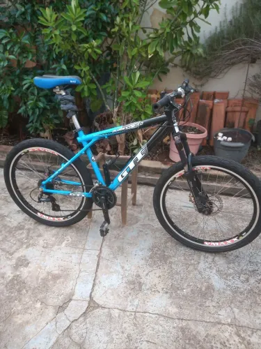 Bicicleta motanbike GTI toda de alumínio e peças Shimano