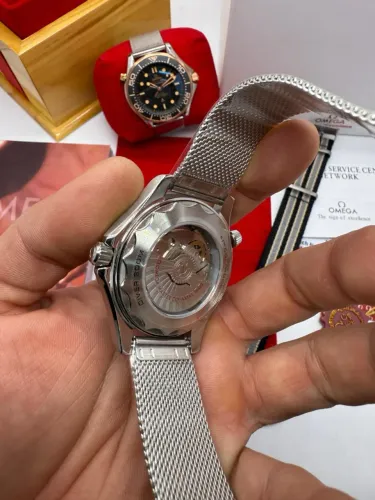 Omega Seamaster 007 com 2 Pulseiras 
