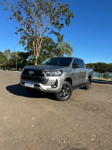 Toyota Hilux CD SR 4X4 2.8 TDI Diesel Aut. 2025