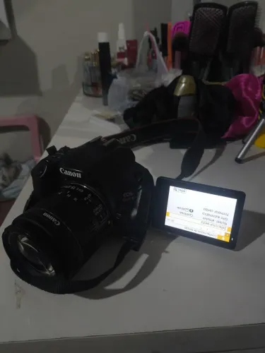 SL3 tela retrátil e Tout wi-fi carregador e bateria lente EFS 18 55