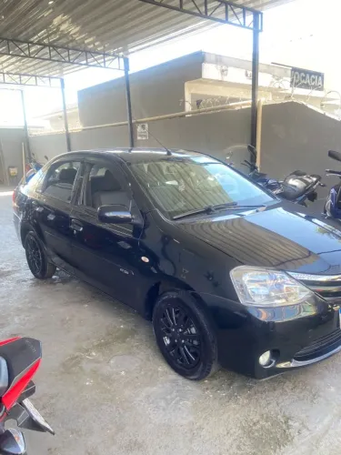 Toyota Etios XLS Sedan 1.5 Flex 16V 4P Mec. 2013