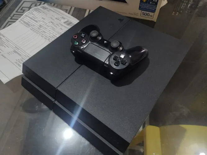 Vendo PS4 FAT 500gb