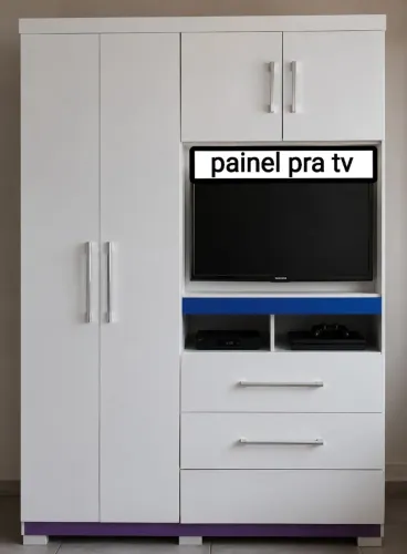 Guarda roupa com painel pra Tv