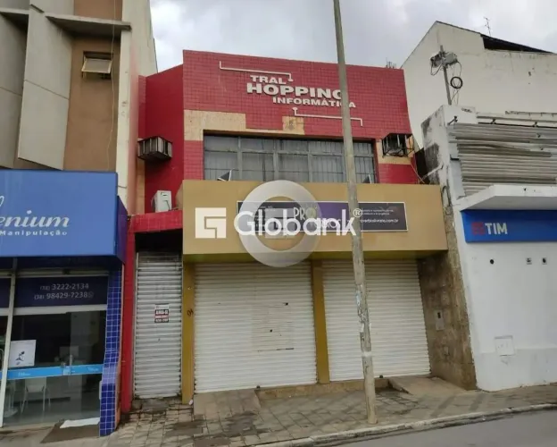 Salas/Conjuntos em Montes Claros, no bairro Centro, para locação.