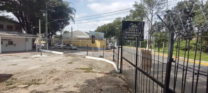 Ponto comercial disponivel para venda ou locação em Jacareí