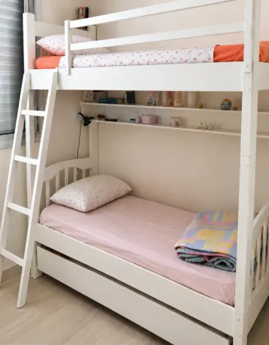 Beliche Tok&Stok Branco Reforçado Com Bicama 3 Lugares (Camas separáveis) Tok Stok