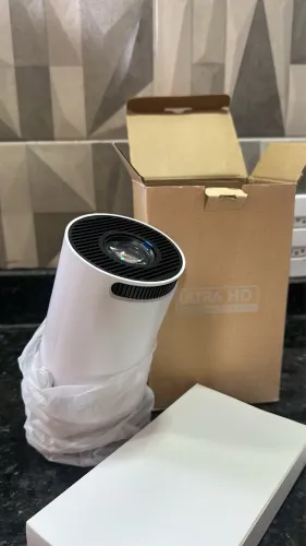 Vendo Projetor Ultra HD
