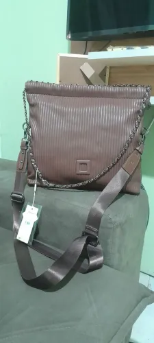 Bolsa de alça feminina com várias repartições