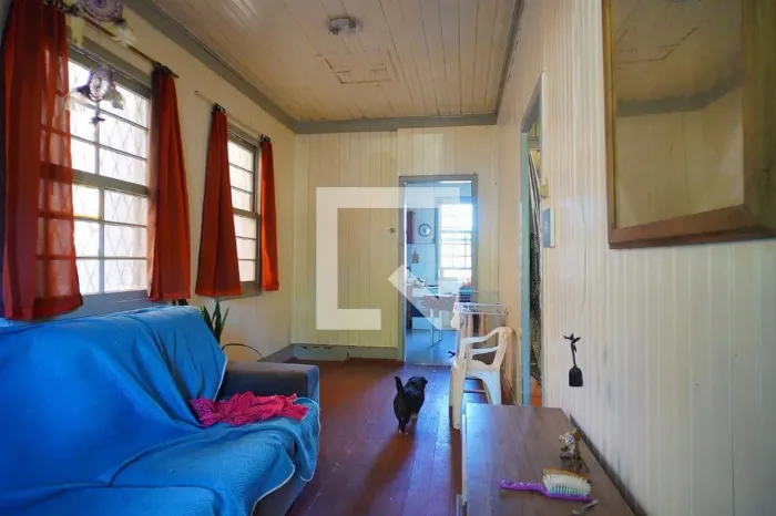 Casa à Venda - Petrópolis, 5 Quartos, 180 m2