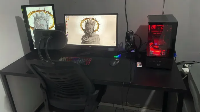  Setup Gamer - PC i7 + RX 580 + 2 Monitores (24" e 16") + Mesa + Cadeira + Periféricos 