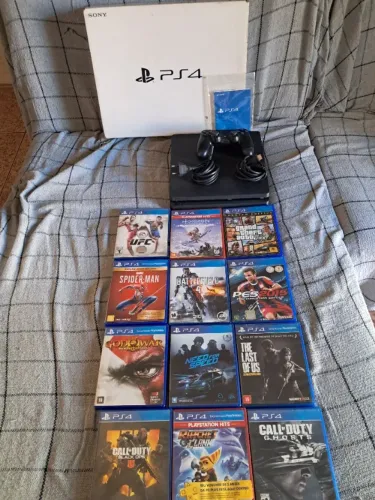 ? PlayStation 4 Slim 1TB Completo + 12 Jogos 