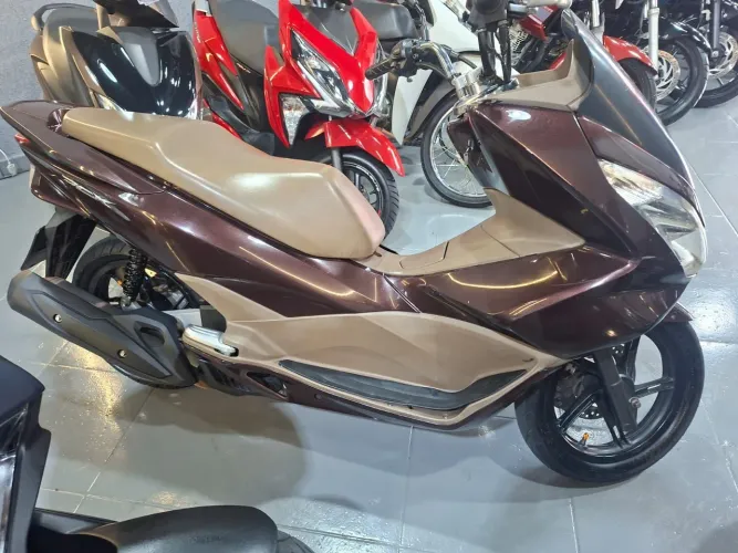 PCX 2018 super conservada