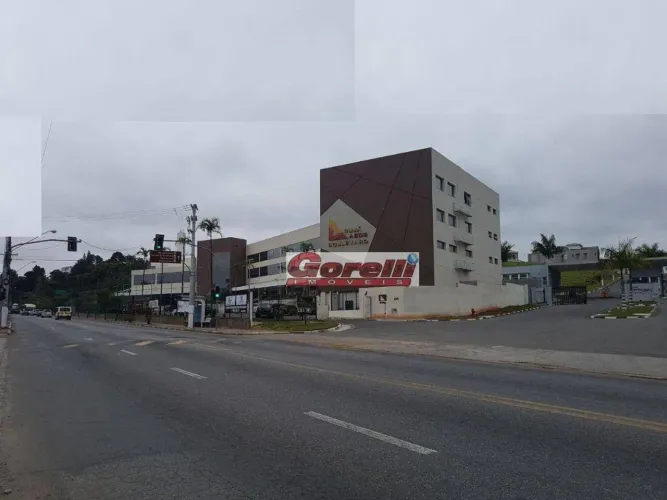 Salão Comercial em Arujá