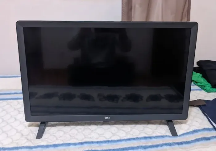 TV LG 24TL520S 24" - Perfeito Estado + Controle e Caixa Originais