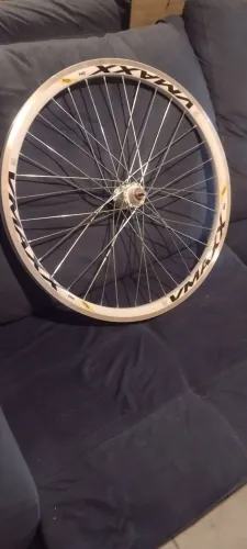 ARO 26 VZAN VMAXX BRANCO DH V-BRAKE NUNCA USADO!