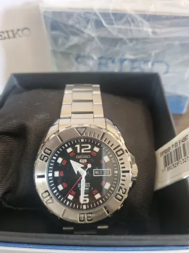 Relógio seiko baby monster