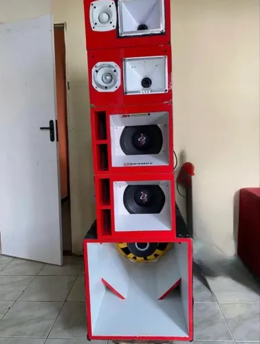 Som automotivo/ Torre / Hard Power/Grave / Medio