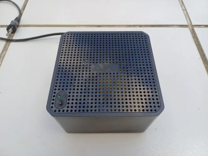 Estabilizador APC Cubic 300va