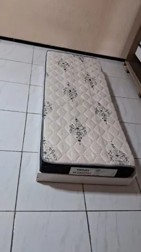Cama de solteiro 