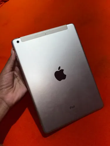 Vendo iPad 11 de 64gigas