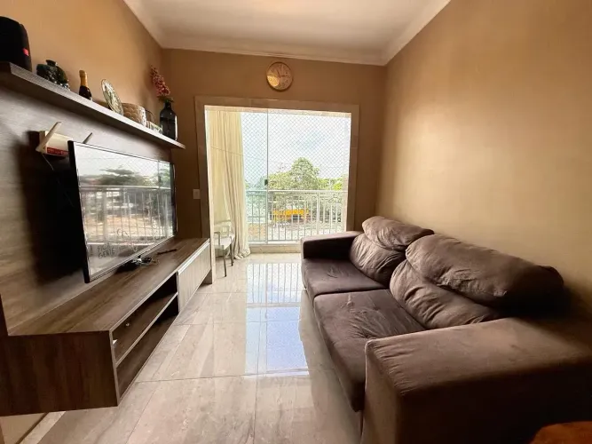 Vendo Apto reformado no Verano Residencial Clube, c/ 3 quartos, sendo 1 suíte, cozinha e 1