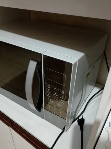 Microondas espelhado