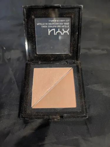 Duo iluminador e contorno NYX