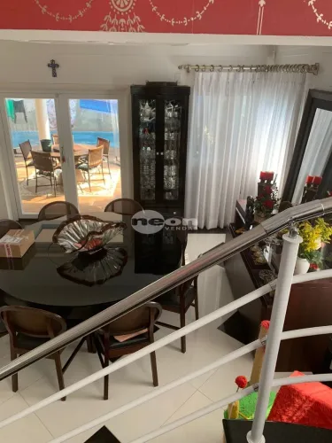 CASA EM CONDOMINIO ALTO PADRÃO, 640MTS² - 5 SUÍTES, 8 VAGAS NO SWISS PARK - SÃO BERNARDO D