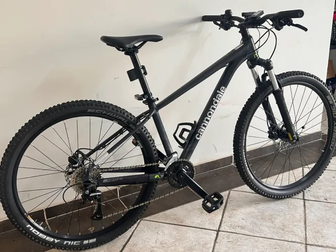 Montain Bike MTB Cannondale Trail Six tamanho P