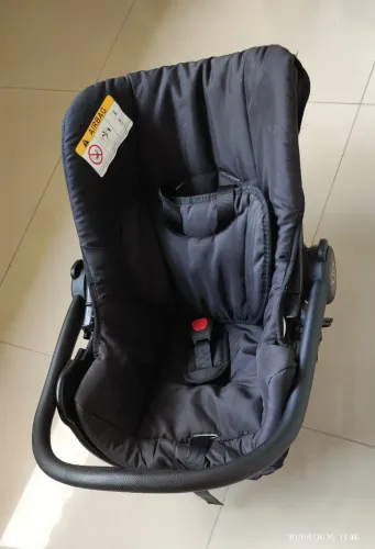 Bebê conforto + cadeira de balanço