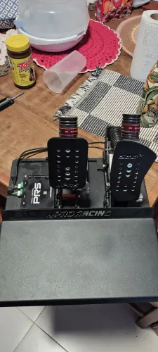 Pedal PRS com vibração.