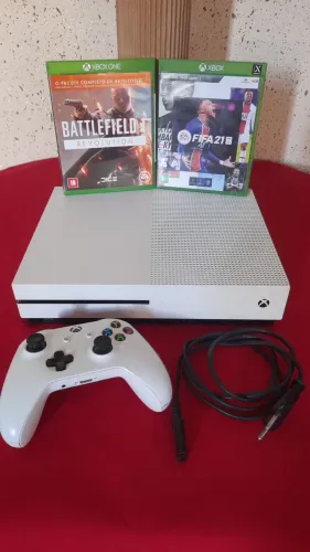Xbox One S 1TB SSD Ultra Rápido | Conservadíssimo + Controle e Jogos