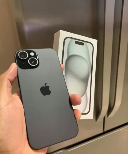 IPHONE 15 128Gb preto fosco