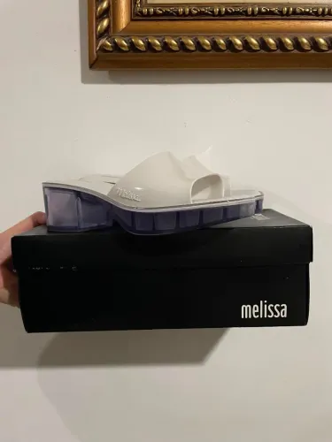 Melissa shape ad