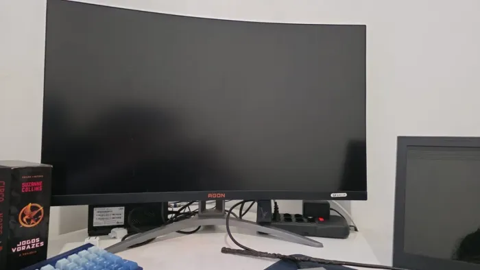 Monitor Gamer AOC Agon 32" Curvo 165Hz 1ms FreeSync AG323FCXE