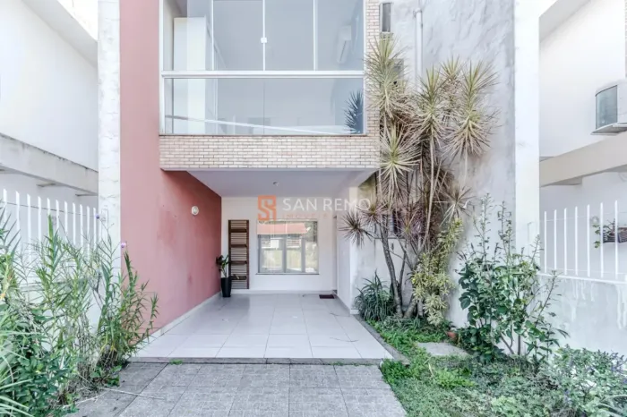 Rio Tavares | Casa 3 quartos, sendo 1 suite